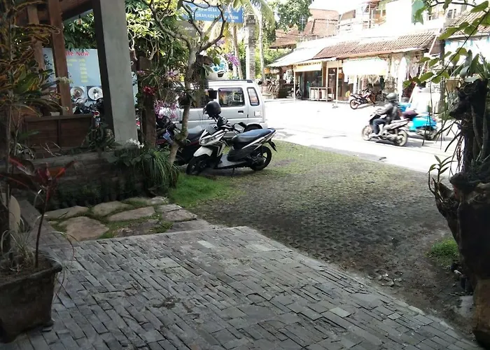 Coconow Motel